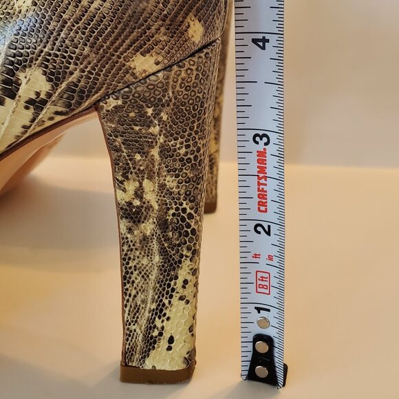 'Calzature Donna' Prada Pump - Picture 4 of 8